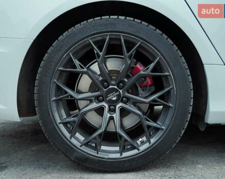 Ауді А6 2014 у Каменце-Подольском на Automoto.ua Білий Ауді А6, об'ємом двигуна 3 л та пробігом 197 тис. км за 14500 $, фото 23 на Automoto.ua