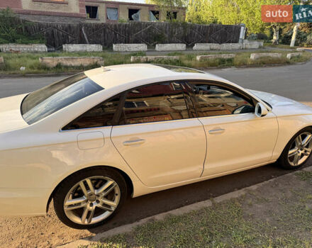 Белый Ауди А6, объемом двигателя 1.98 л и пробегом 202 тыс. км за 14000 $, фото 5 на Automoto.ua