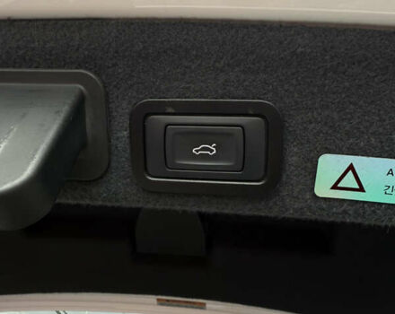 Білий Ауді А6, об'ємом двигуна 1.97 л та пробігом 188 тис. км за 16200 $, фото 23 на Automoto.ua