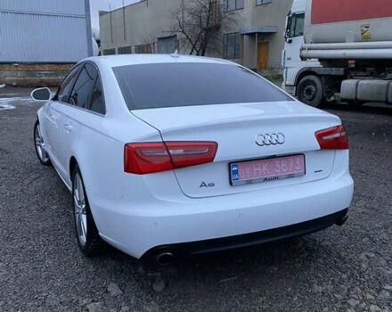 Білий Ауді А6, об'ємом двигуна 2 л та пробігом 235 тис. км за 13500 $, фото 12 на Automoto.ua