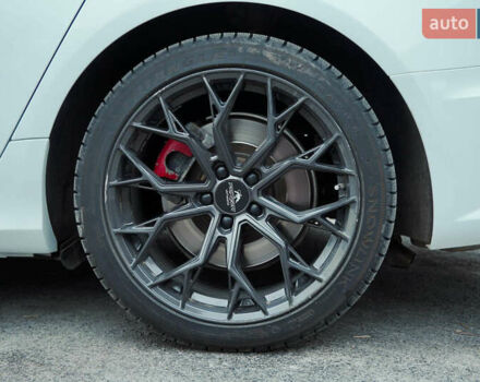 Ауді А6 2014 у Каменце-Подольском на Automoto.ua Білий Ауді А6, об'ємом двигуна 3 л та пробігом 197 тис. км за 14500 $, фото 24 на Automoto.ua