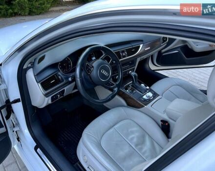 Ауди А6 2015 в Каменке на Automoto.ua Белый Ауди А6, объемом двигателя 1.98 л и пробегом 98 тыс. км за 20800 $, фото 15 на Automoto.ua