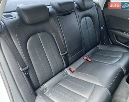 Белый Ауди А6, объемом двигателя 2 л и пробегом 120 тыс. км за 20990 $, фото 41 на Automoto.ua