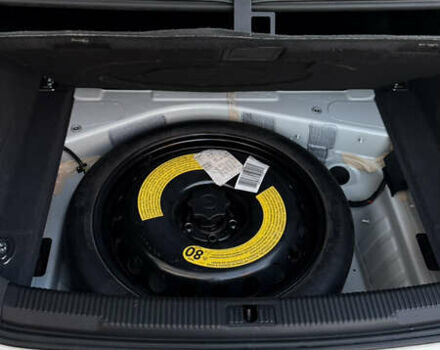 Білий Ауді А6, об'ємом двигуна 2 л та пробігом 227 тис. км за 13600 $, фото 25 на Automoto.ua