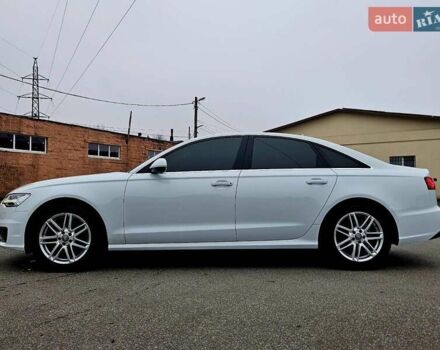 Білий Ауді А6, об'ємом двигуна 2 л та пробігом 120 тис. км за 19900 $, фото 4 на Automoto.ua