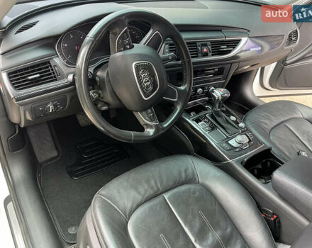 Белый Ауди А6, объемом двигателя 3 л и пробегом 199 тыс. км за 25000 $, фото 17 на Automoto.ua