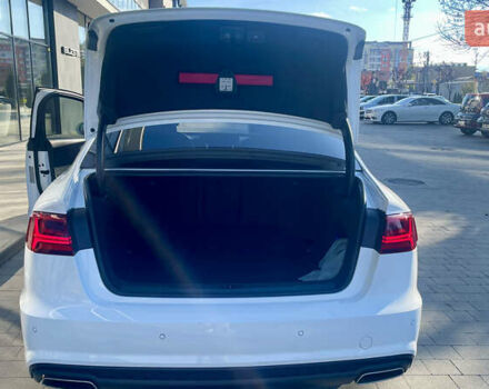 Білий Ауді А6, об'ємом двигуна 1.97 л та пробігом 215 тис. км за 26500 $, фото 8 на Automoto.ua