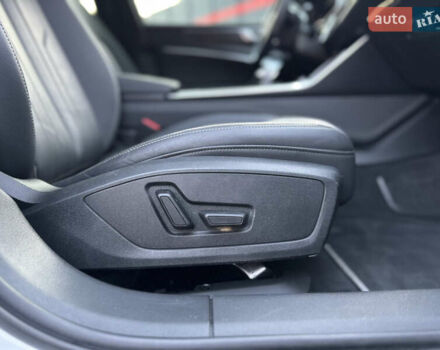 Білий Ауді А6, об'ємом двигуна 2 л та пробігом 56 тис. км за 30990 $, фото 56 на Automoto.ua