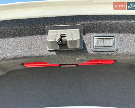 Белый Ауди А6, объемом двигателя 2 л и пробегом 68 тыс. км за 46000 $, фото 110 на Automoto.ua