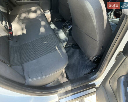 Білий Ауді А6, об'ємом двигуна 2.5 л та пробігом 375 тис. км за 5000 $, фото 23 на Automoto.ua