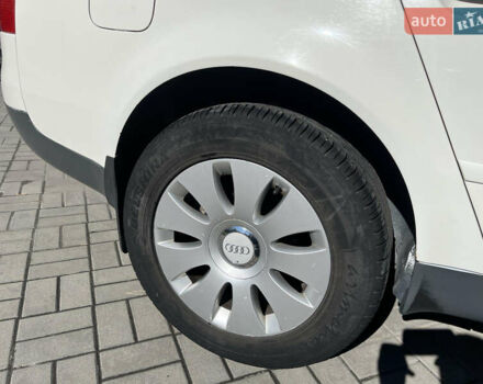 Білий Ауді А6, об'ємом двигуна 2.5 л та пробігом 375 тис. км за 5000 $, фото 4 на Automoto.ua
