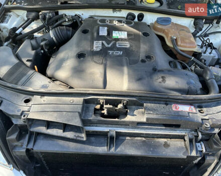 Білий Ауді А6, об'ємом двигуна 2.5 л та пробігом 375 тис. км за 5000 $, фото 14 на Automoto.ua