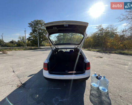 Ауди А6 2000 в Днепре (Днепропетровске) на Automoto.ua Белый Ауди А6, объемом двигателя 1.9 л и пробегом 469 тыс. км за 4500 $, фото 21 на Automoto.ua