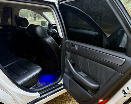 Белый Ауди А6, объемом двигателя 2.5 л и пробегом 255 тыс. км за 4700 $, фото 8 на Automoto.ua