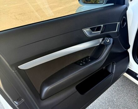 Білий Ауді А6, об'ємом двигуна 2 л та пробігом 300 тис. км за 8500 $, фото 5 на Automoto.ua