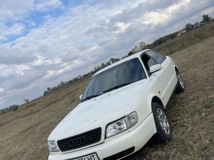 Ауди А6 1995 в Глобино на Automoto.ua Белый Ауди А6, объемом двигателя 2 л и пробегом 777 тыс. км за 2950 $, фото 1 на Automoto.ua