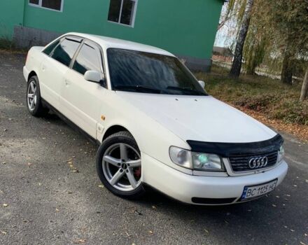 Белый Ауди А6, объемом двигателя 2.5 л и пробегом 370 тыс. км за 2850 $, фото 1 на Automoto.ua