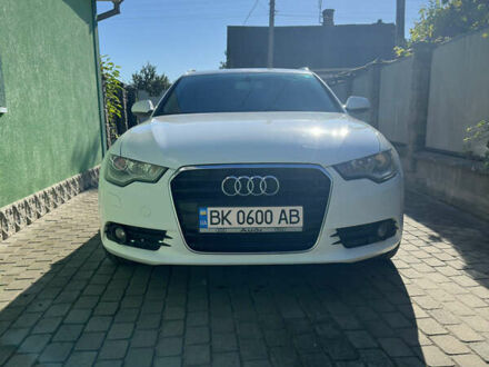 Ауди А6 2011 в Костополе на Automoto.ua Белый Ауди А6, объемом двигателя 1.97 л и пробегом 317 тыс. км за 14300 $, фото 1 на Automoto.ua