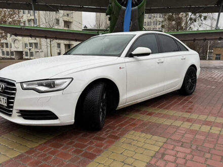 Ауди А6 2011 в Киеве на Automoto.ua Белый Ауди А6, объемом двигателя 3 л и пробегом 305 тыс. км за 9600 $, фото 1 на Automoto.ua