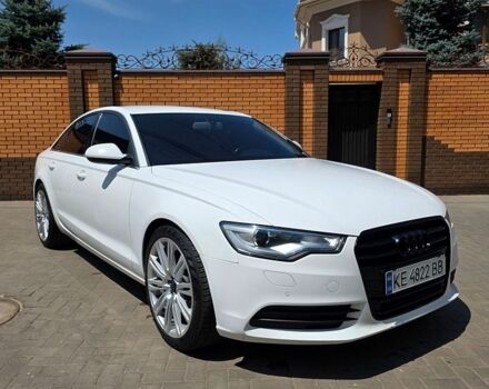 Білий Ауді А6, об'ємом двигуна 2 л та пробігом 258 тис. км за 13500 $, фото 1 на Automoto.ua
