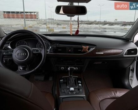 Белый Ауди А6, объемом двигателя 1.98 л и пробегом 249 тыс. км за 13300 $, фото 1 на Automoto.ua