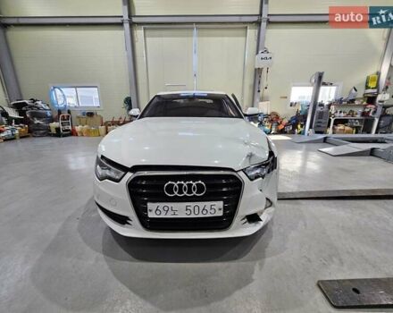 Білий Ауді А6, об'ємом двигуна 2 л та пробігом 42 тис. км за 13000 $, фото 1 на Automoto.ua