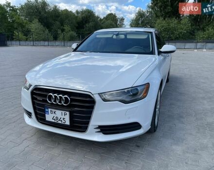 Белый Ауди А6, объемом двигателя 1.98 л и пробегом 277 тыс. км за 12100 $, фото 1 на Automoto.ua