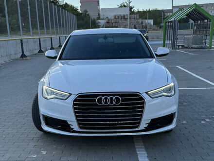 Белый Ауди А6, объемом двигателя 1.8 л и пробегом 177 тыс. км за 18500 $, фото 1 на Automoto.ua