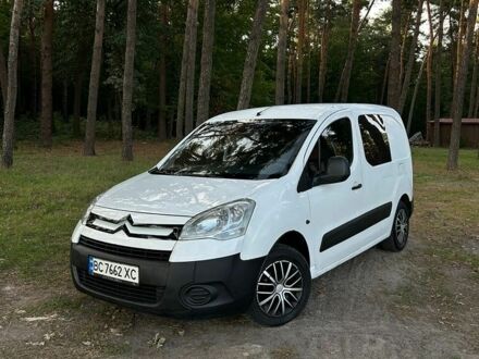 Білий Ауді А6, об'ємом двигуна 2 л та пробігом 45 тис. км за 7478 $, фото 1 на Automoto.ua