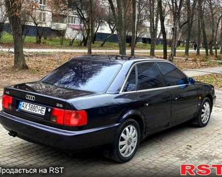 Черный Ауди А6, объемом двигателя 2.6 л и пробегом 350 тыс. км за 3500 $, фото 4 на Automoto.ua