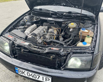 Черный Ауди А6, объемом двигателя 2.5 л и пробегом 350 тыс. км за 3750 $, фото 5 на Automoto.ua