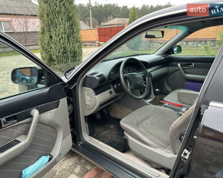 Чорний Ауді А6, об'ємом двигуна 2.6 л та пробігом 356 тис. км за 4600 $, фото 4 на Automoto.ua