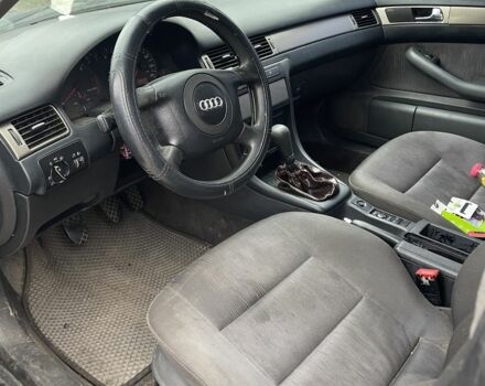 Черный Ауди А6, объемом двигателя 2.5 л и пробегом 300 тыс. км за 1450 $, фото 4 на Automoto.ua
