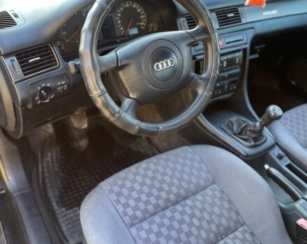 Черный Ауди А6, объемом двигателя 2.4 л и пробегом 262 тыс. км за 3000 $, фото 15 на Automoto.ua