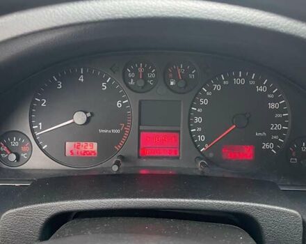 Черный Ауди А6, объемом двигателя 2.4 л и пробегом 337 тыс. км за 3700 $, фото 12 на Automoto.ua