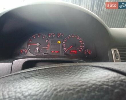 Черный Ауди А6, объемом двигателя 1.8 л и пробегом 300 тыс. км за 4800 $, фото 5 на Automoto.ua