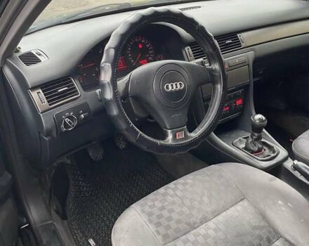 Черный Ауди А6, объемом двигателя 2.5 л и пробегом 300 тыс. км за 3000 $, фото 6 на Automoto.ua