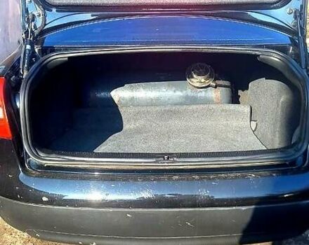 Черный Ауди А6, объемом двигателя 1.8 л и пробегом 300 тыс. км за 4500 $, фото 3 на Automoto.ua