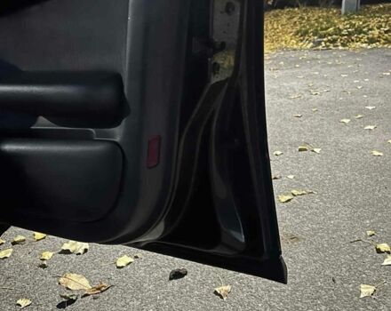 Черный Ауди А6, объемом двигателя 1.8 л и пробегом 270 тыс. км за 3500 $, фото 7 на Automoto.ua