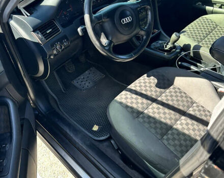 Черный Ауди А6, объемом двигателя 1.8 л и пробегом 320 тыс. км за 5200 $, фото 3 на Automoto.ua