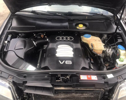 Черный Ауди А6, объемом двигателя 2.39 л и пробегом 357 тыс. км за 4000 $, фото 2 на Automoto.ua