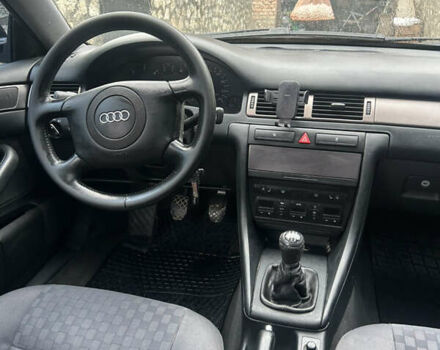 Чорний Ауді А6, об'ємом двигуна 1.8 л та пробігом 330 тис. км за 4450 $, фото 8 на Automoto.ua