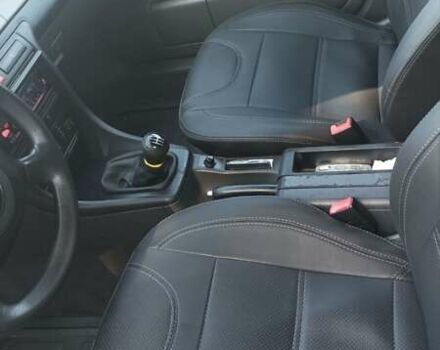 Черный Ауди А6, объемом двигателя 2.4 л и пробегом 400 тыс. км за 7500 $, фото 5 на Automoto.ua