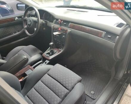 Черный Ауди А6, объемом двигателя 2.5 л и пробегом 335 тыс. км за 4800 $, фото 4 на Automoto.ua