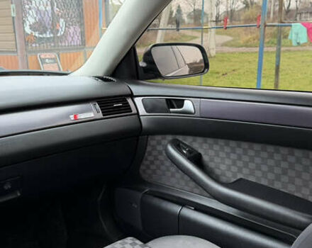Черный Ауди А6, объемом двигателя 2.5 л и пробегом 344 тыс. км за 5300 $, фото 9 на Automoto.ua
