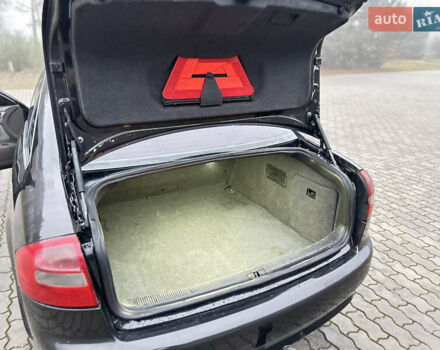 Черный Ауди А6, объемом двигателя 1.9 л и пробегом 420 тыс. км за 4950 $, фото 31 на Automoto.ua