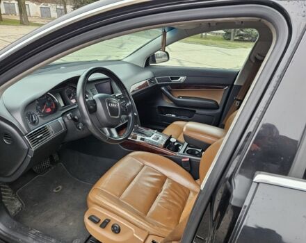 Черный Ауди А6, объемом двигателя 4.2 л и пробегом 250 тыс. км за 3513 $, фото 4 на Automoto.ua