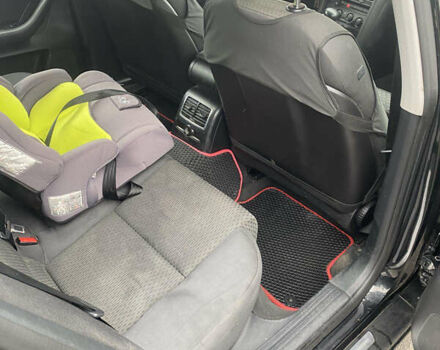 Чорний Ауді А6, об'ємом двигуна 2.4 л та пробігом 272 тис. км за 7500 $, фото 13 на Automoto.ua