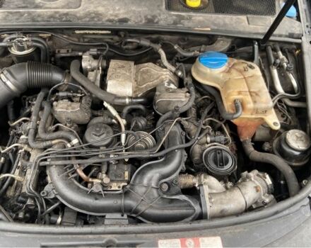 Чорний Ауді А6, об'ємом двигуна 3 л та пробігом 370 тис. км за 3499 $, фото 5 на Automoto.ua