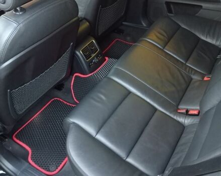 Чорний Ауді А6, об'ємом двигуна 4.2 л та пробігом 350 тис. км за 7850 $, фото 5 на Automoto.ua